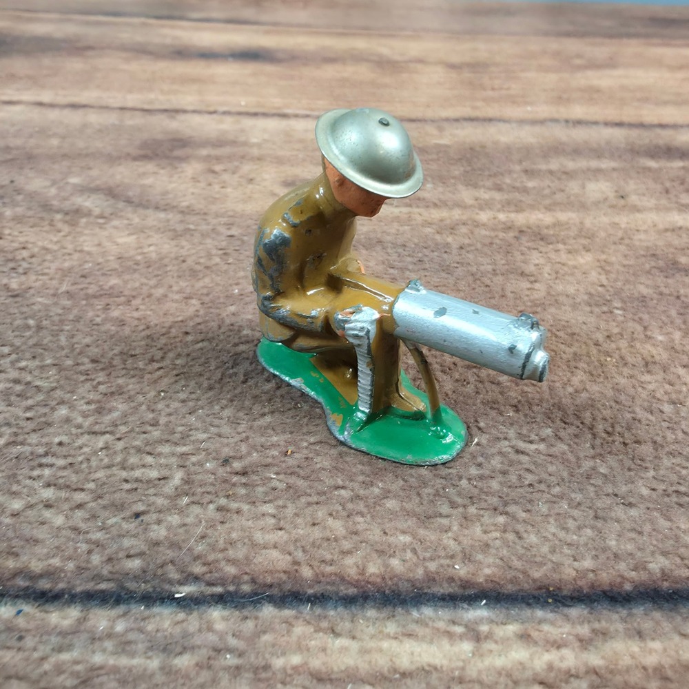 Vintage Barclay Lead Toy Soldiers Set 5pc Green Brown Hand Painted WWII - Picture 16 of 16